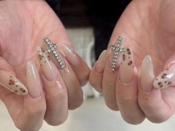 leopard nail